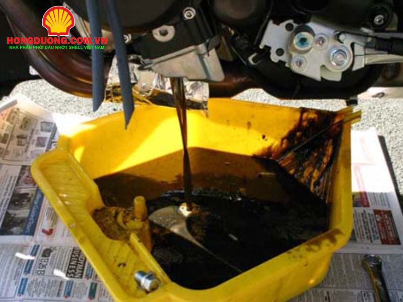 Cách kiểm tra dầu động cơ còn sử dụng được không? 4 dấu hiệu nhận biết dễ dàng cách kiểm tra dầu động cơ còn sử dụng được không